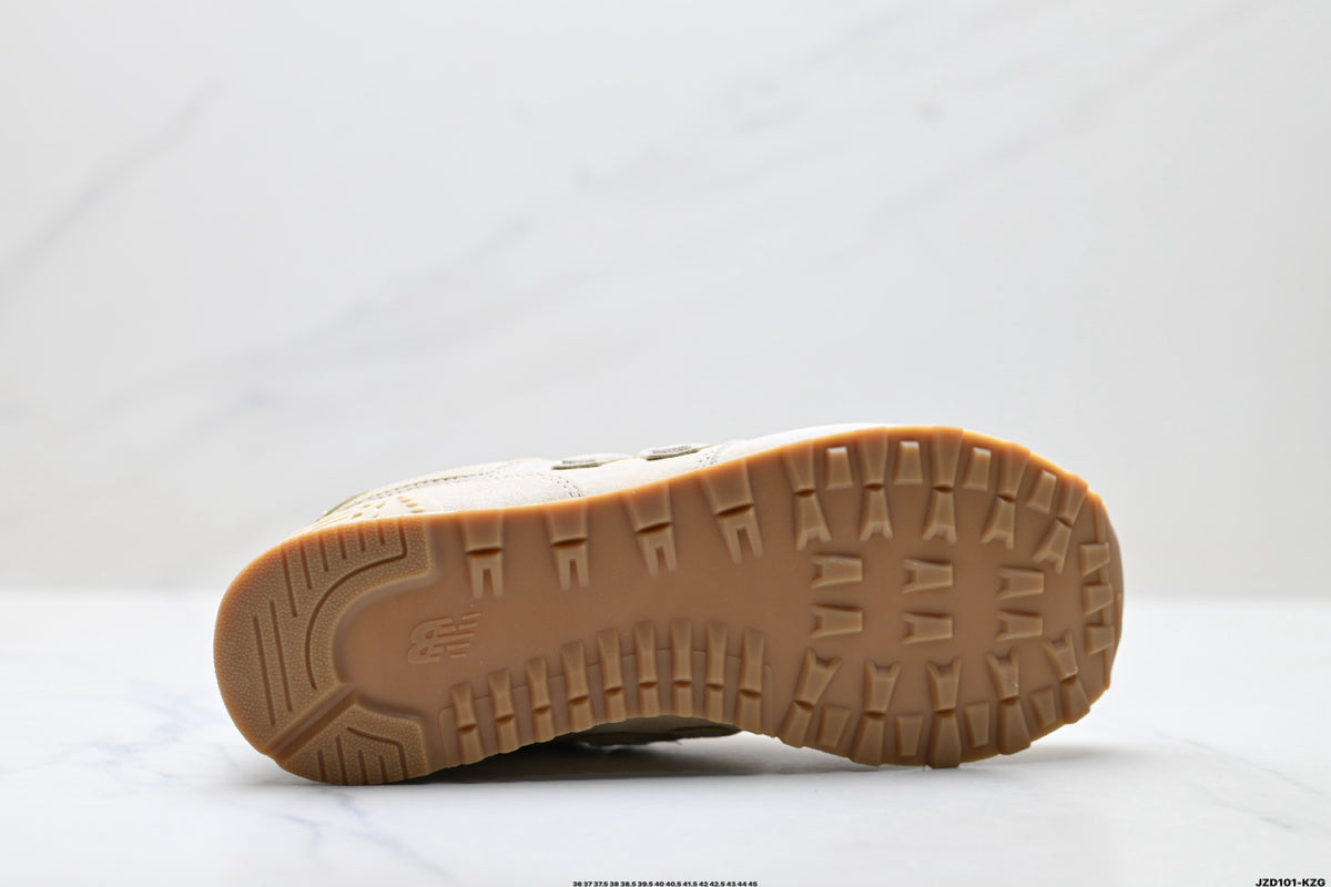 New Balance 574 in Beige & Cream – Retro Low-Top Lifestyle Sneakers
