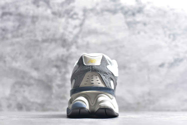 New Balance 9060 in Grey & White – Retro Chunky Low-Top Sneakers for Casual Streetwear