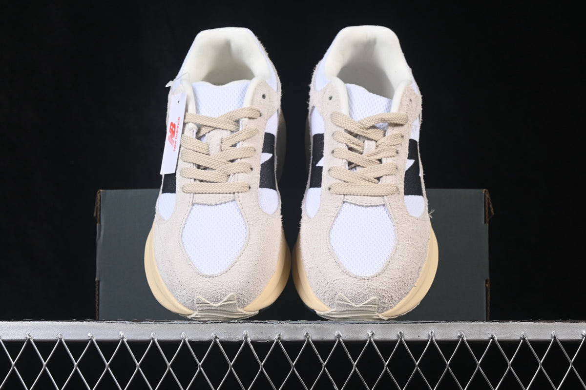 New Balance WRPD Runner in White & Grey – Retro-Inspired Chunky Low-Top Lifestyle Sneakers