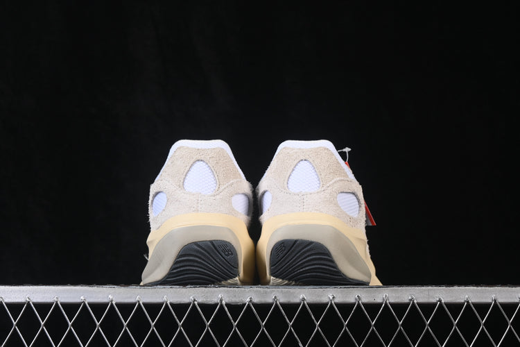 New Balance WRPD Runner in White & Grey – Retro-Inspired Chunky Low-Top Lifestyle Sneakers