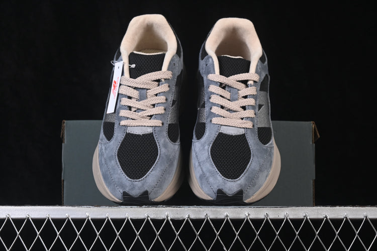 New Balance WRPD Runner in Grey & Silver – Chunky Low-Top Lifestyle Sneakers for Casual Streetwear