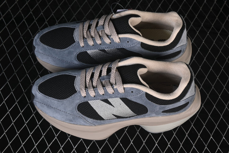 New Balance WRPD Runner in Grey & Silver – Chunky Low-Top Lifestyle Sneakers for Casual Streetwear