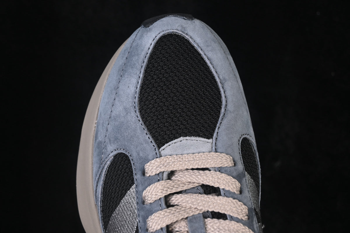 New Balance WRPD Runner in Grey & Silver – Chunky Low-Top Lifestyle Sneakers for Casual Streetwear
